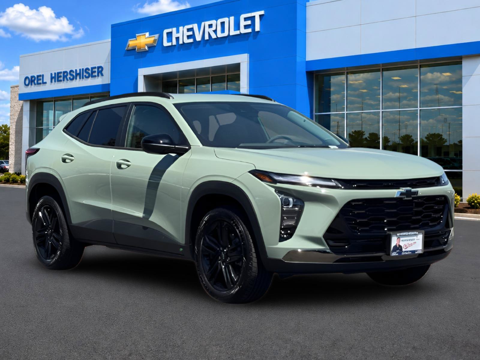 New 2026 Chevrolet Trax ACTIV w/ Driver Confidence Package FWD image 2