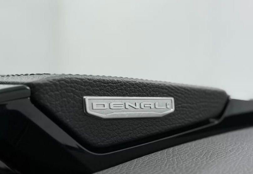 Used 2025 GMC Yukon Denali image 26