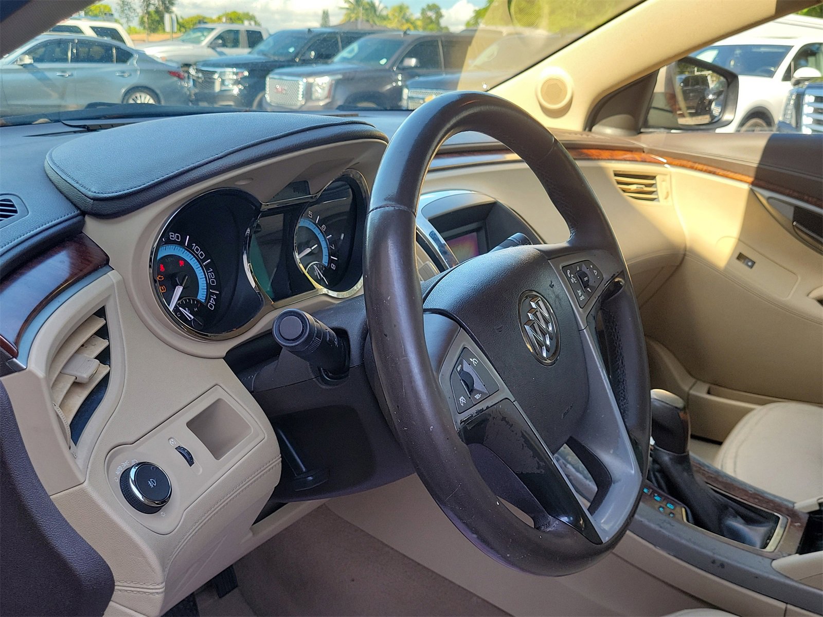 Used 2010 Buick LaCrosse CXL image 10