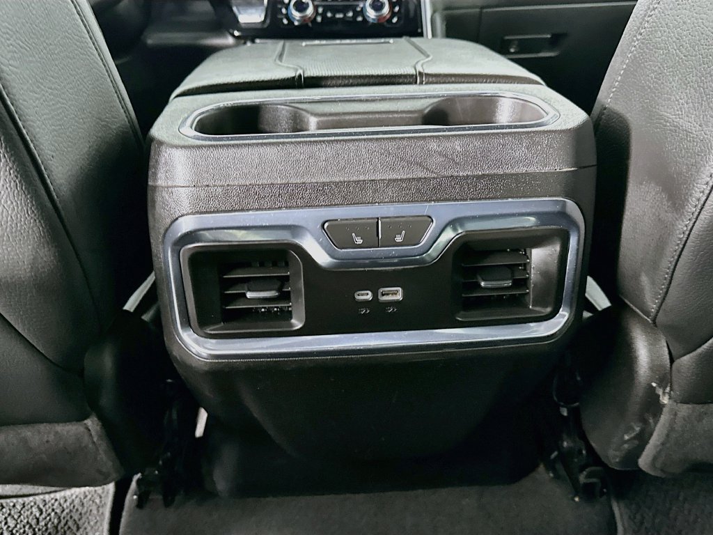 Used 2024 GMC Sierra 3500 Denali w/ Technology Package AWD/4WD image 22