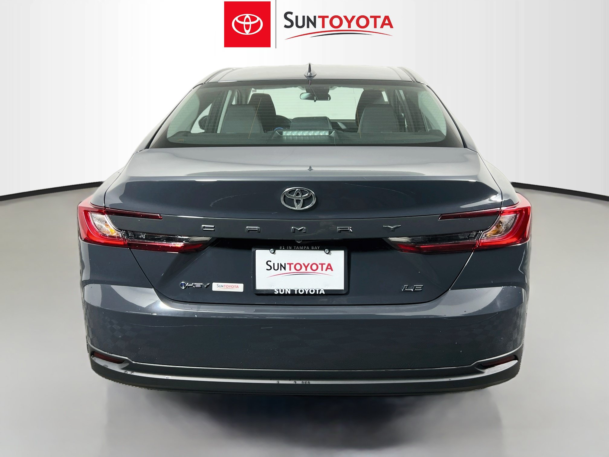 Used 2025 Toyota Camry LE FWD image 5