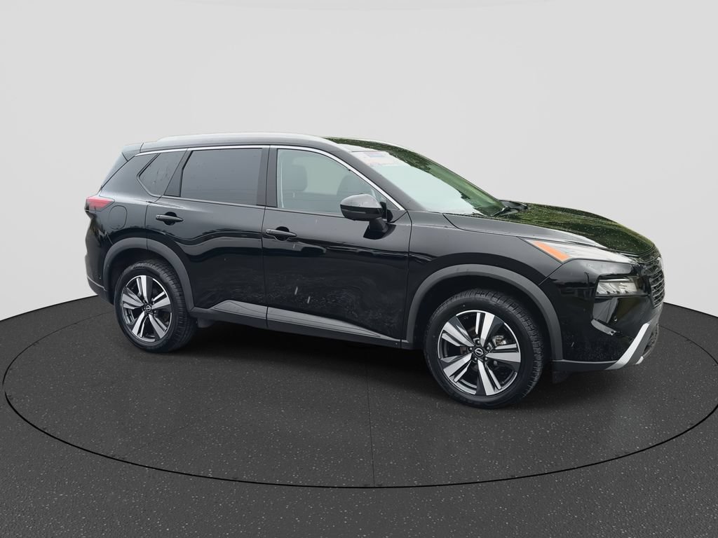 Used 2026 Nissan Rogue SL AWD/4WD image 2