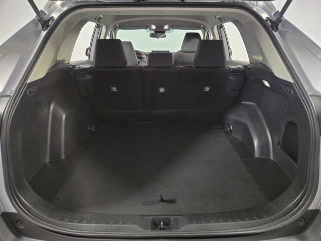 Used 2022 Toyota RAV4 LE AWD/4WD image 23