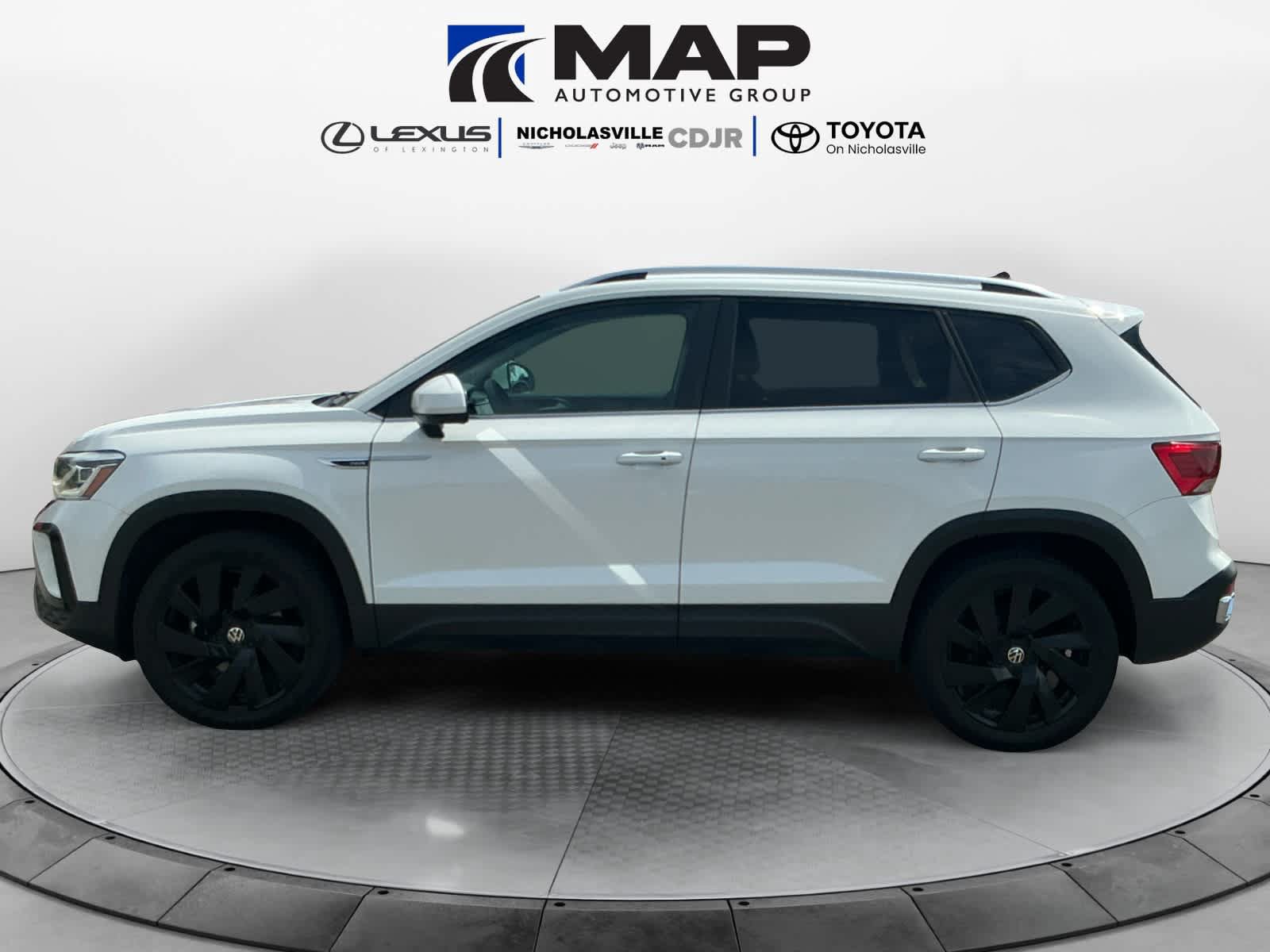 Used 2023 Volkswagen Taos SEL w/ Black Wheel Package AWD/4WD image 2