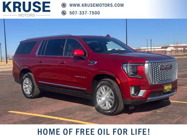 Used 2024 GMC Yukon XL Denali w/ Advanced Technology Package image 1
