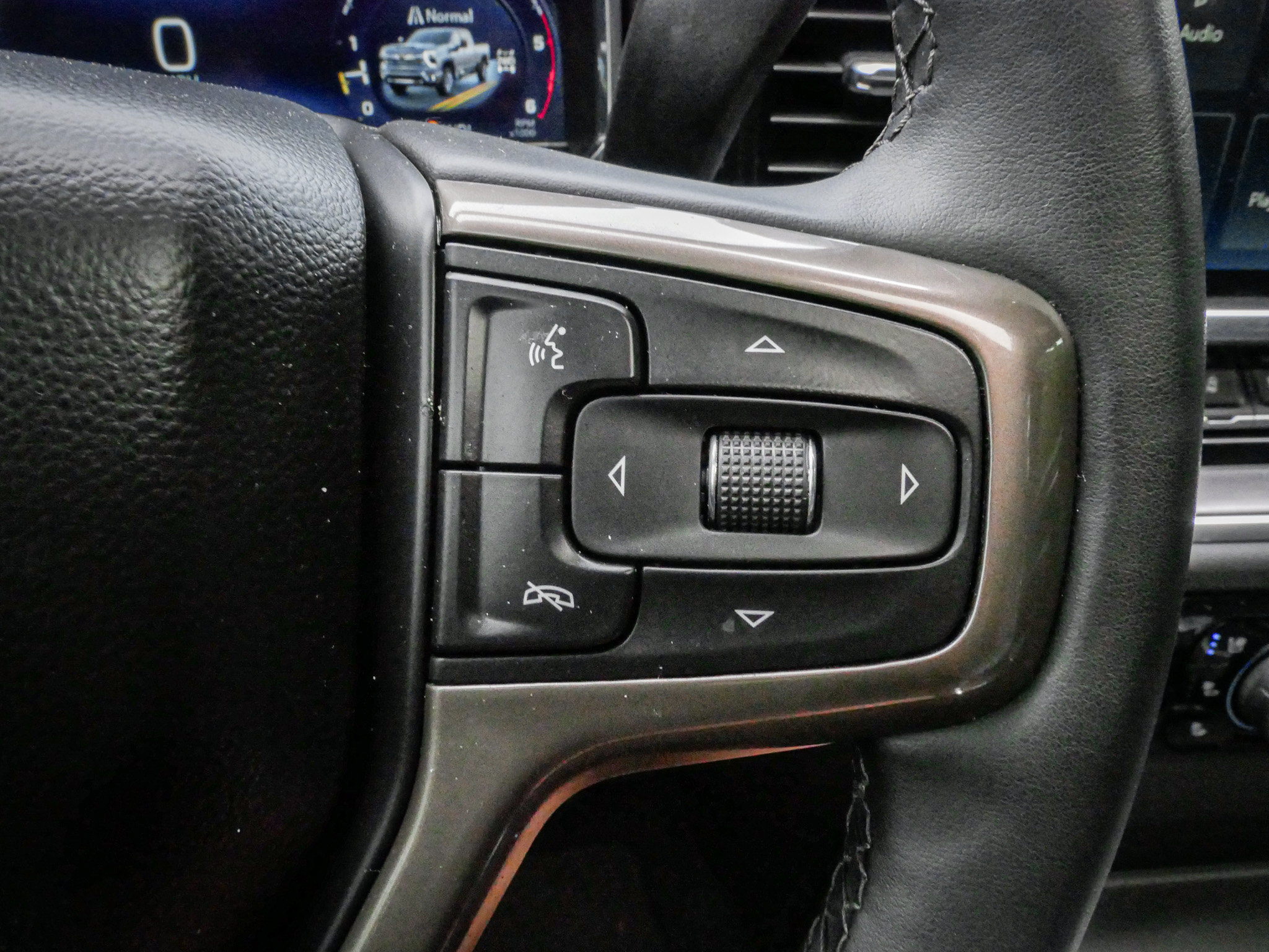 Used 2024 Chevrolet Silverado 3500 High Country w/ Technology Package AWD/4WD image 20