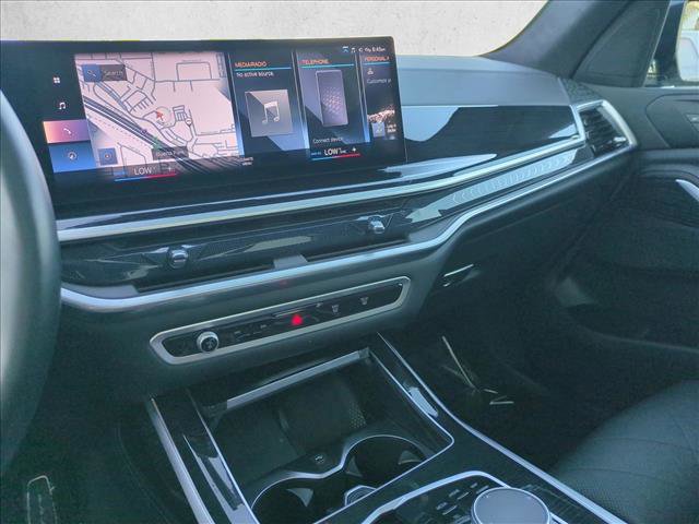 Used 2023 BMW X7 xDrive40i w/ M Sport Package AWD/4WD image 15