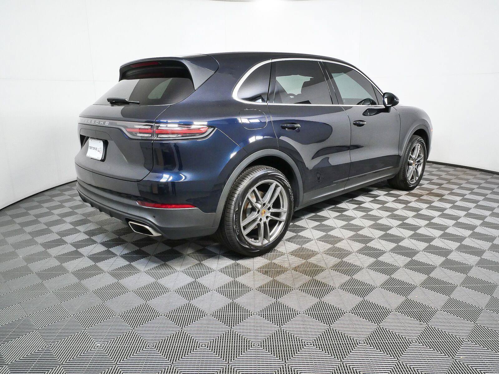 Certified 2021 Porsche Cayenne AWD/4WD image 30