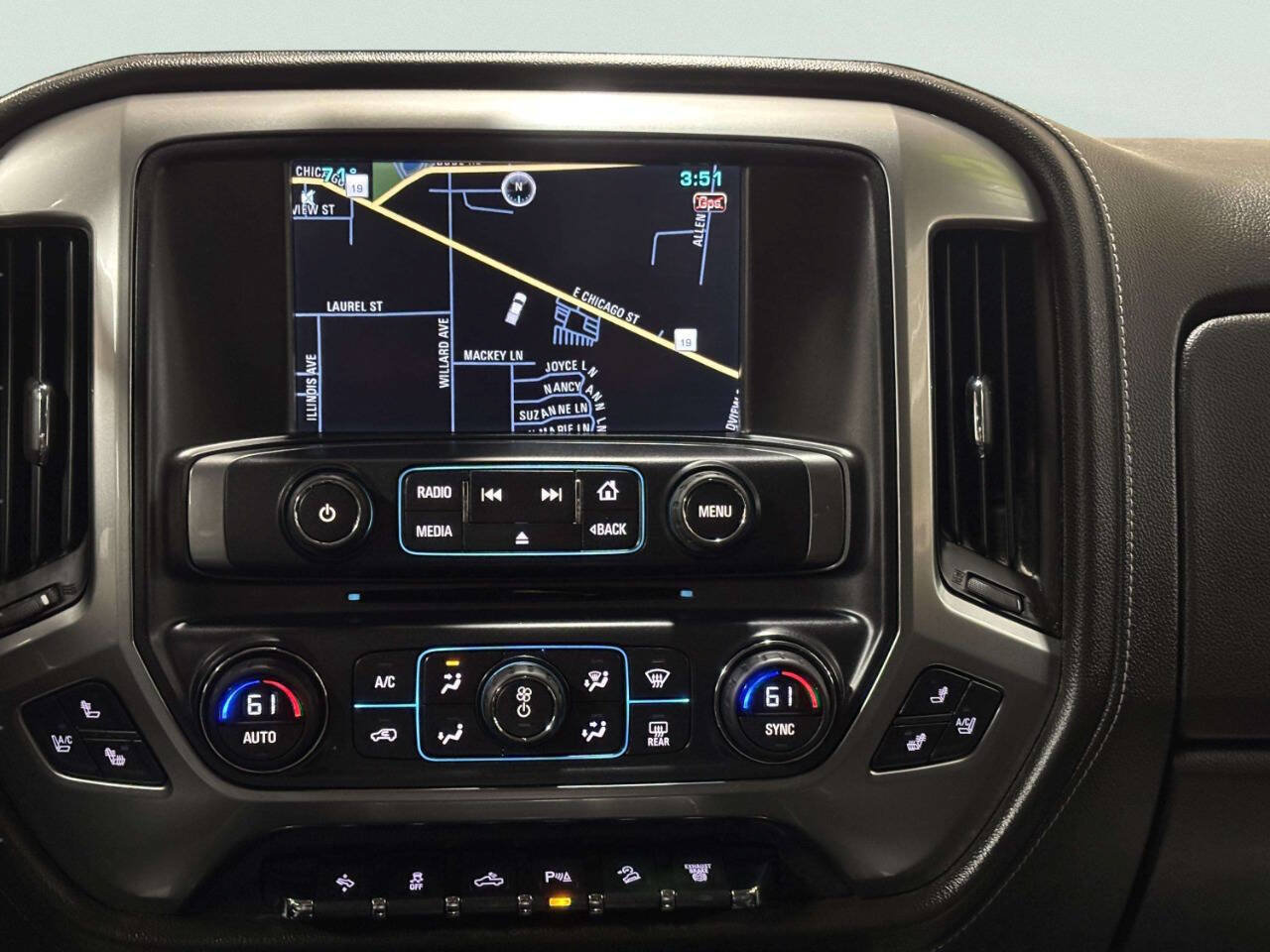 Used 2015 Chevrolet Silverado 2500 LTZ AWD/4WD image 21