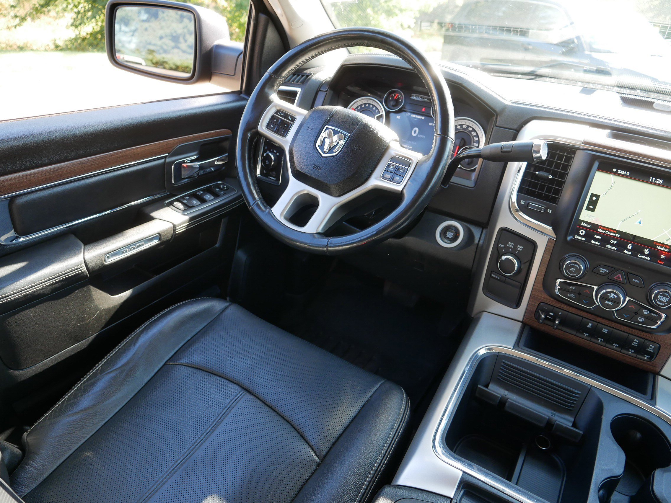 Used 2018 RAM 2500 Laramie w/ Snow Chief Group image 9