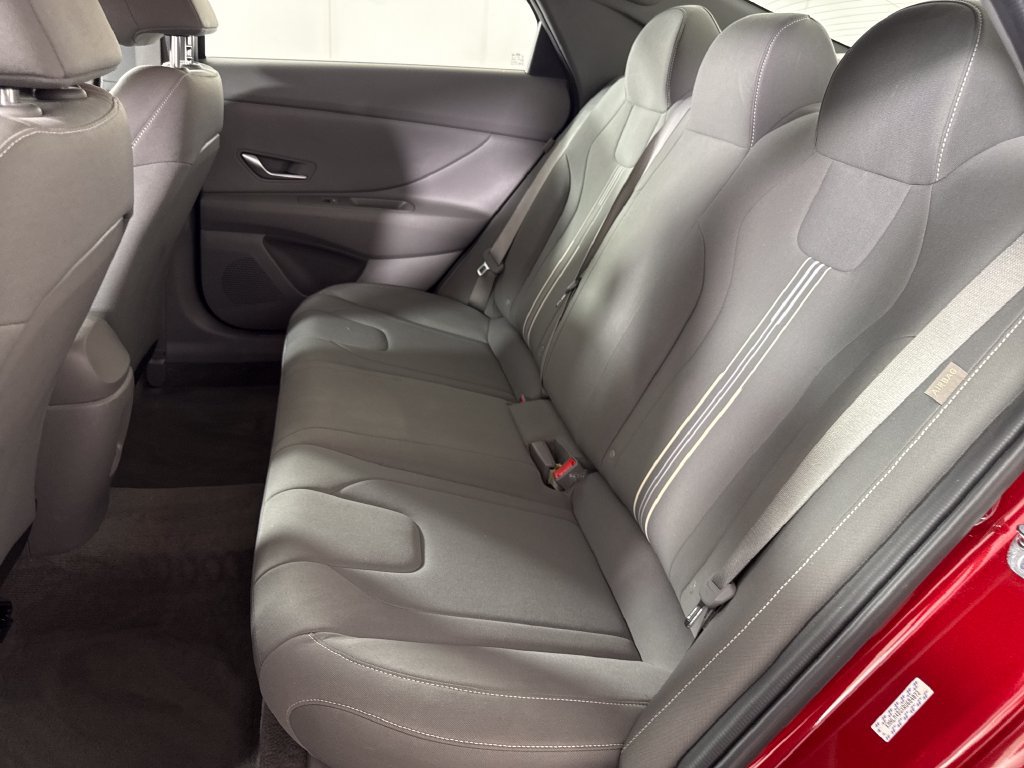 Certified 2024 Hyundai Elantra SEL FWD image 15