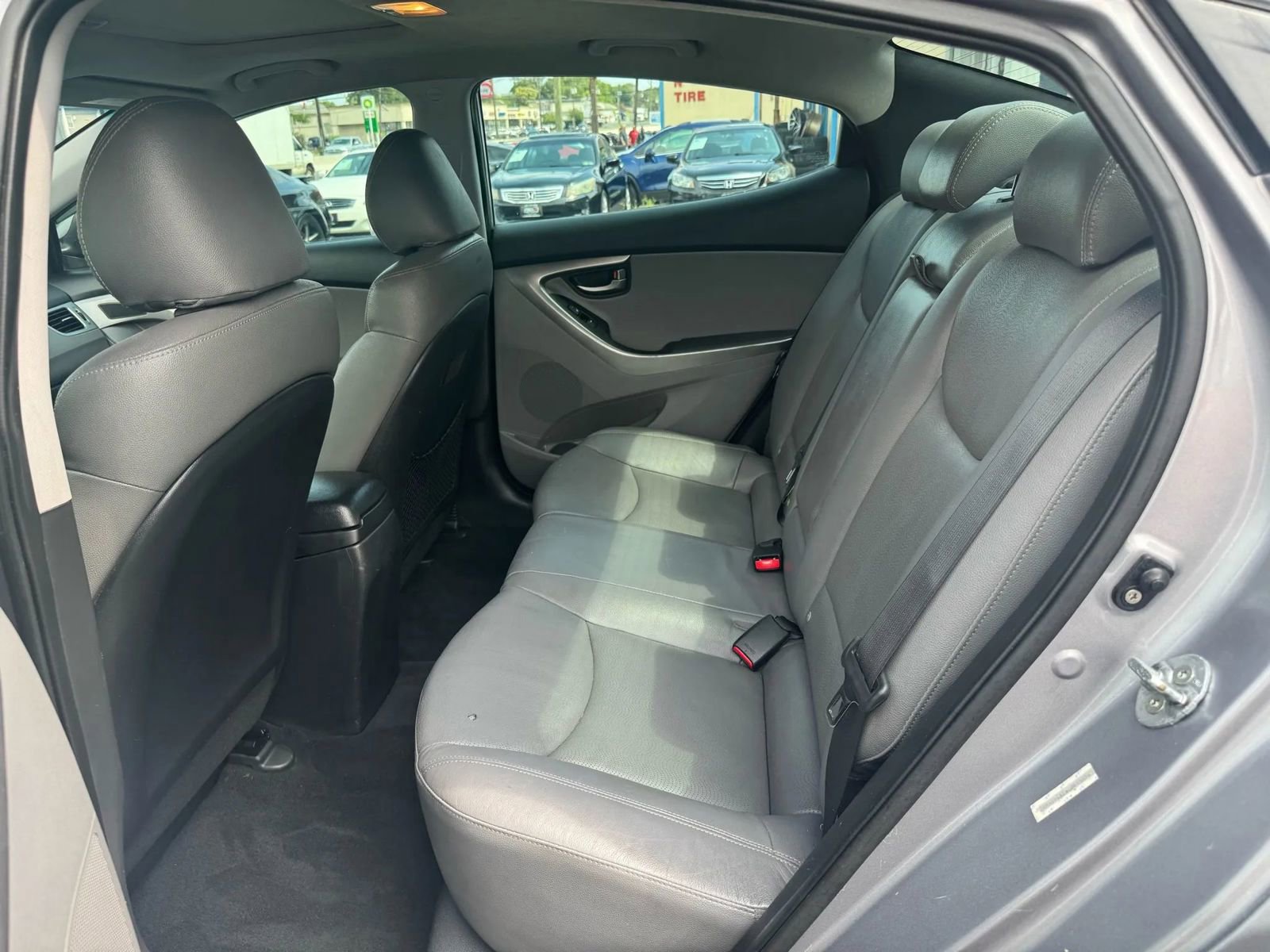 Used 2012 Hyundai Elantra Limited image 16