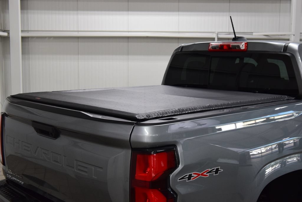 Used 2024 Chevrolet Colorado LT w/ LT Convenience Package III AWD/4WD image 27