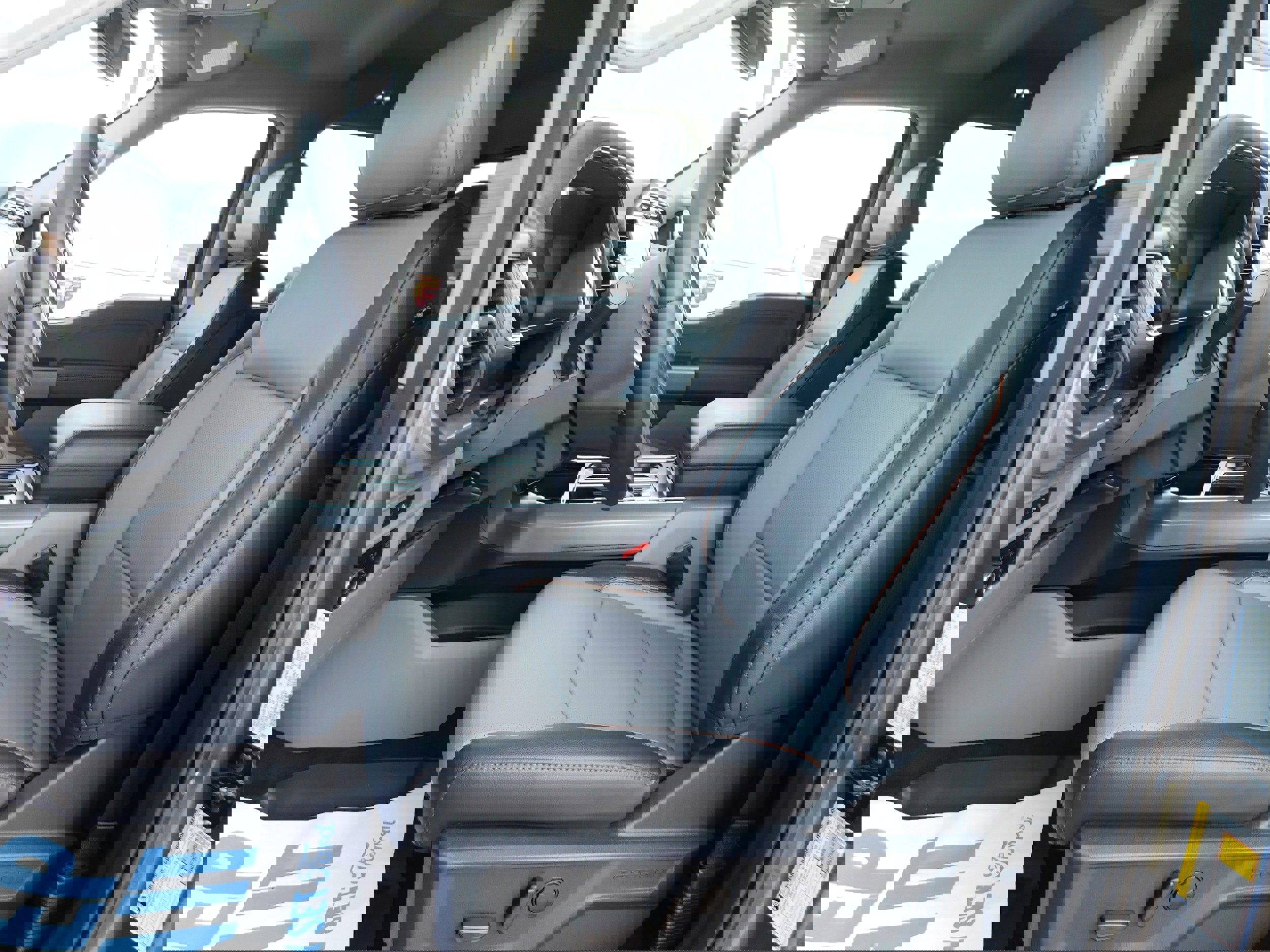 New 2025 Ford F150 Lariat w/ Equipment Group 501A Mid image 13