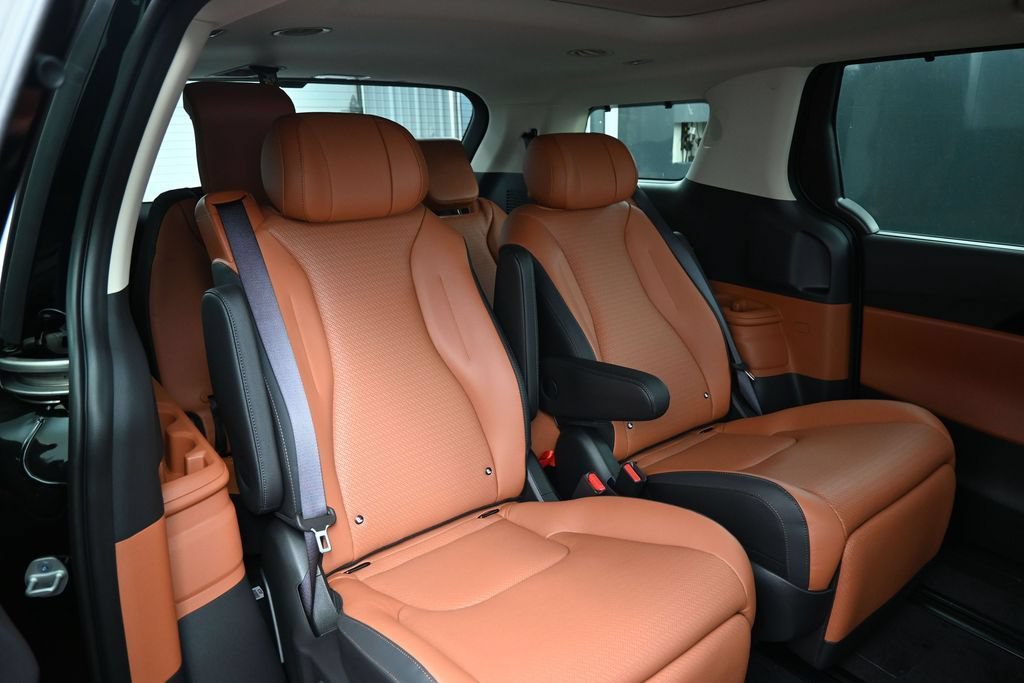 New 2026 Kia Carnival SX Prestige FWD image 11