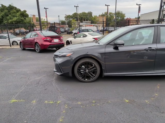 Used 2026 Toyota Camry SE w/ Convenience Package FWD image 8