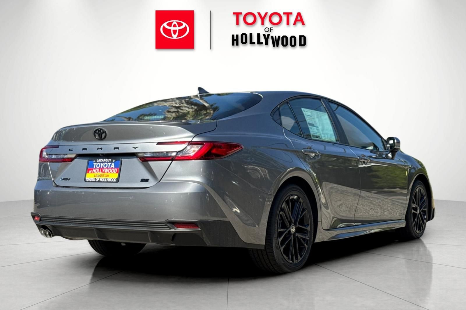 New 2026 Toyota Camry SE FWD image 4