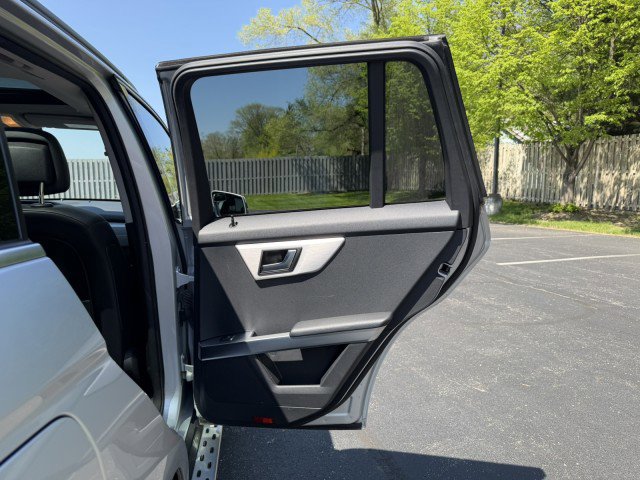Used 2012 Mercedes-Benz GLK 350 4MATIC image 26