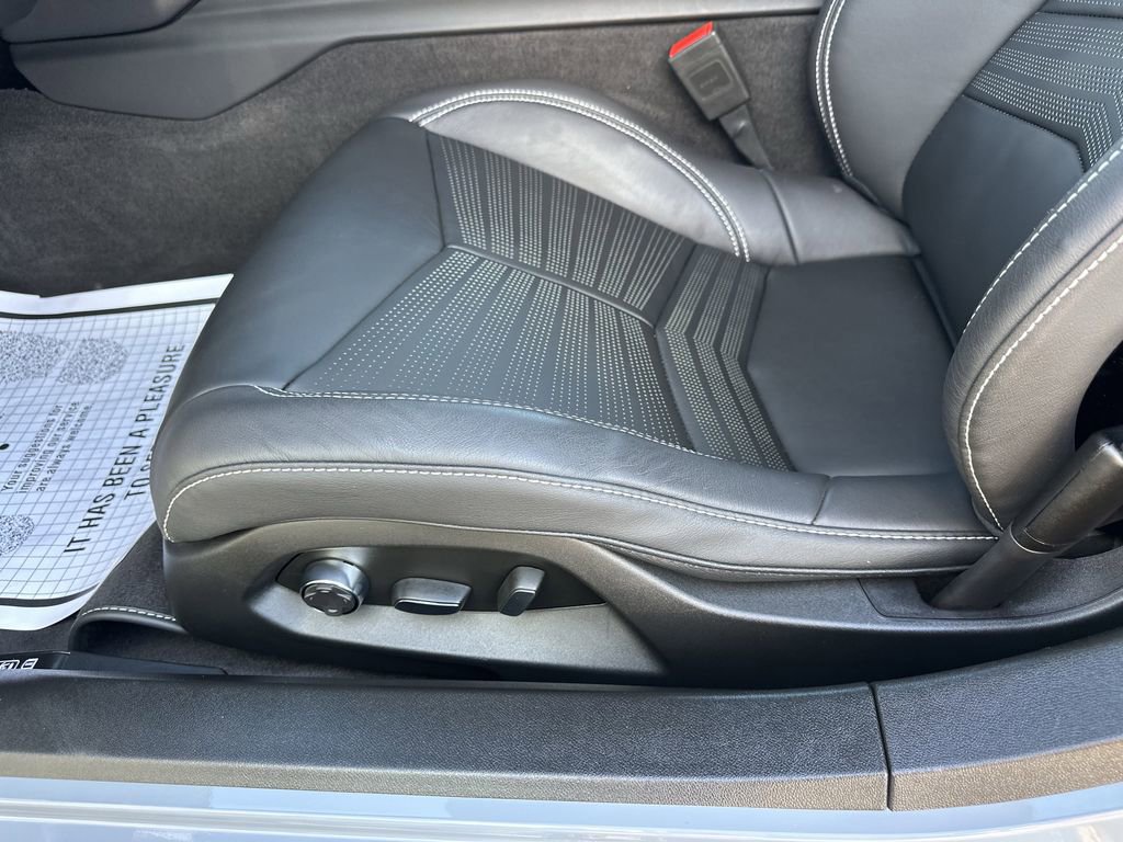 Used 2025 Chevrolet Corvette Z06 w/ Stealth Interior Trim Package image 16