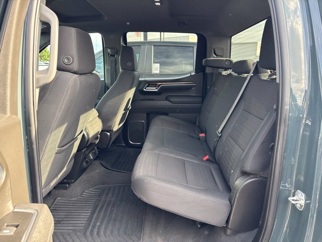 Used 2025 Chevrolet Silverado 1500 LT AWD/4WD image 13