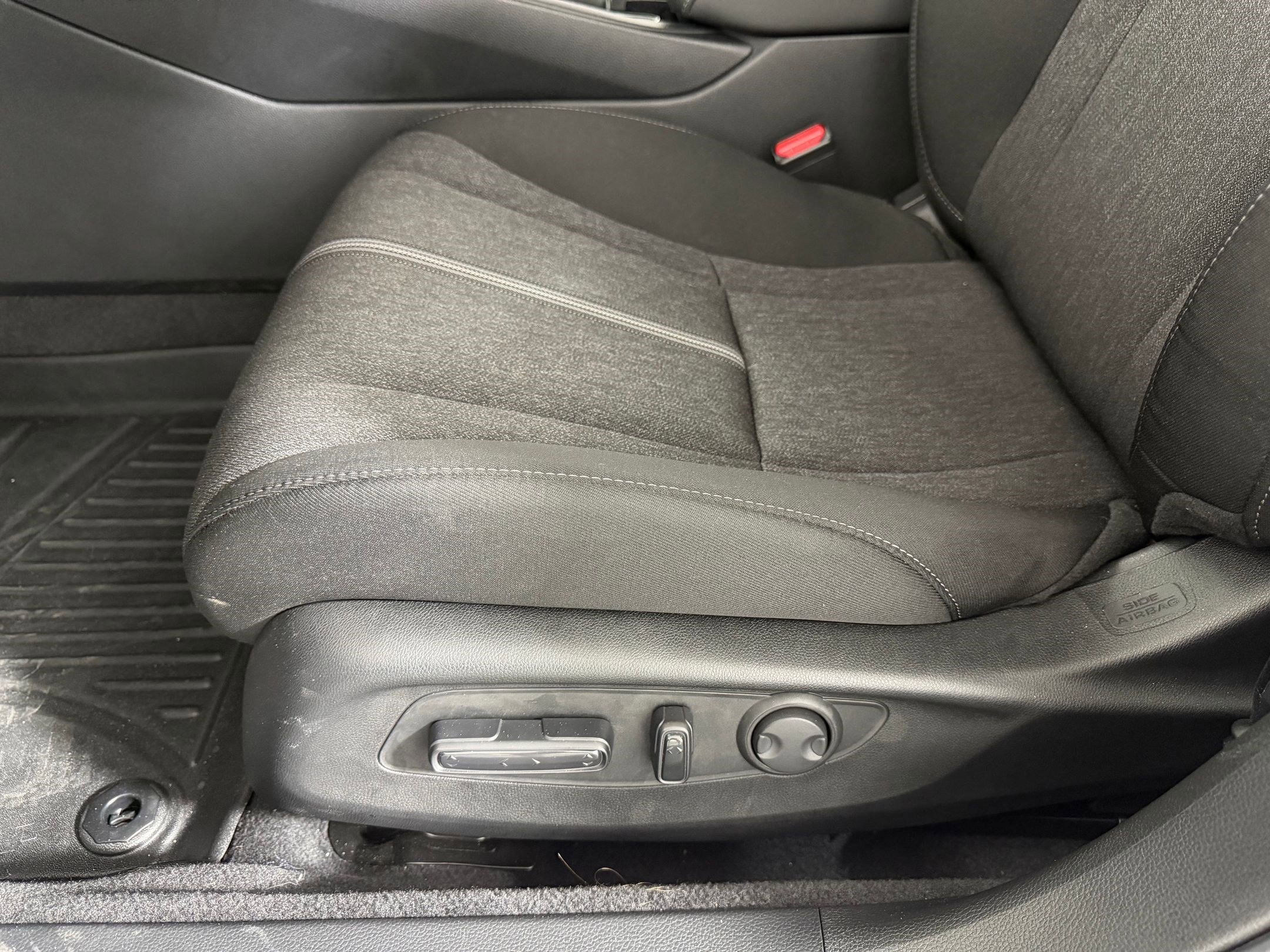 Certified 2025 Honda Accord Sport image 11