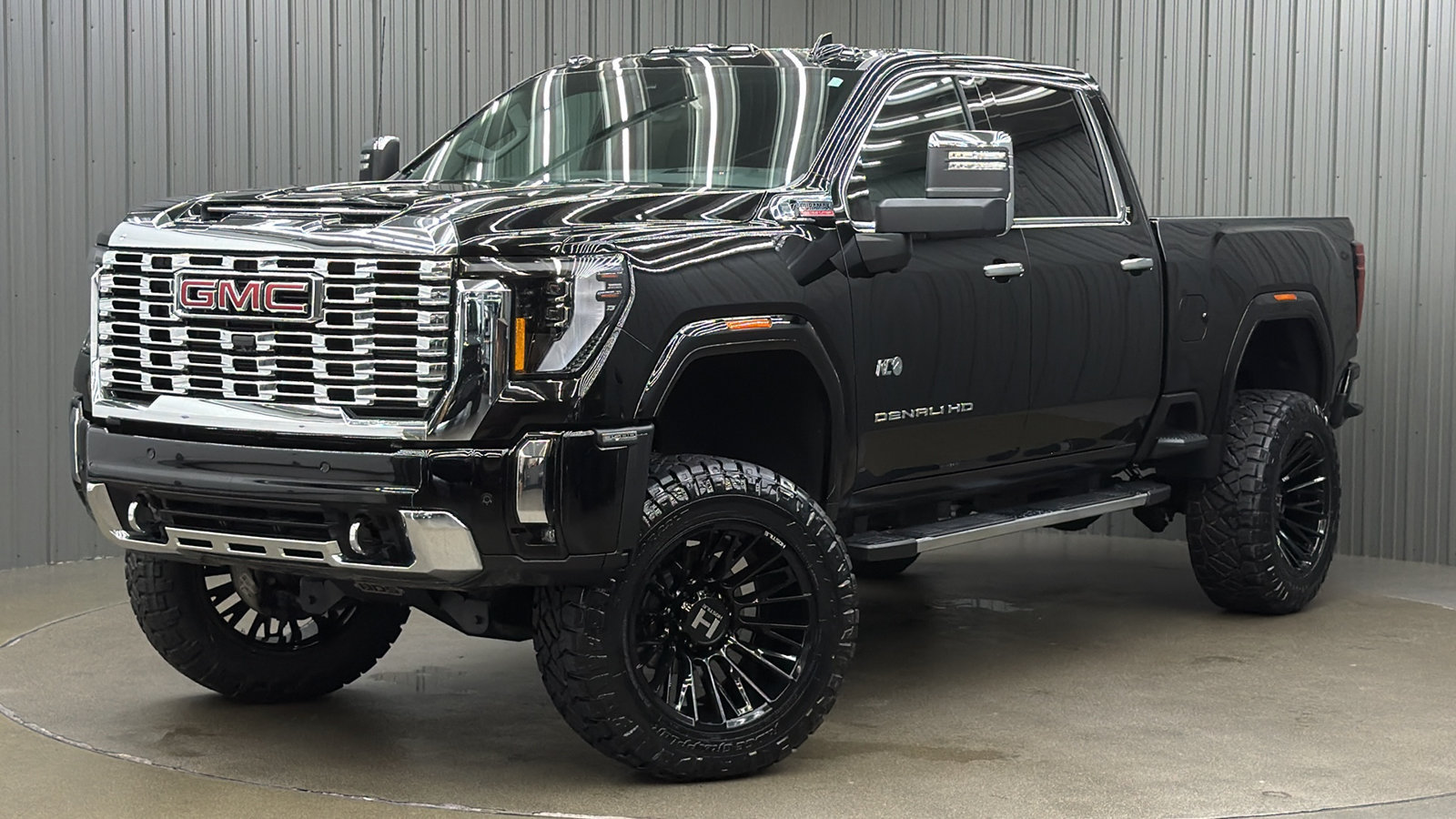 Used 2026 GMC Sierra 3500 Denali w/ Denali Reserve Package