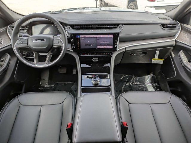New 2026 Jeep Grand Cherokee Limited w/ Limited Altitude Package RWD image 16