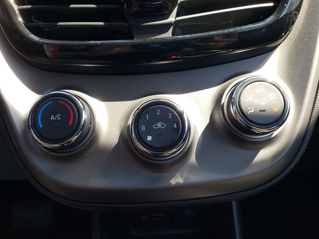 Used 2022 Chevrolet Spark LT FWD image 19