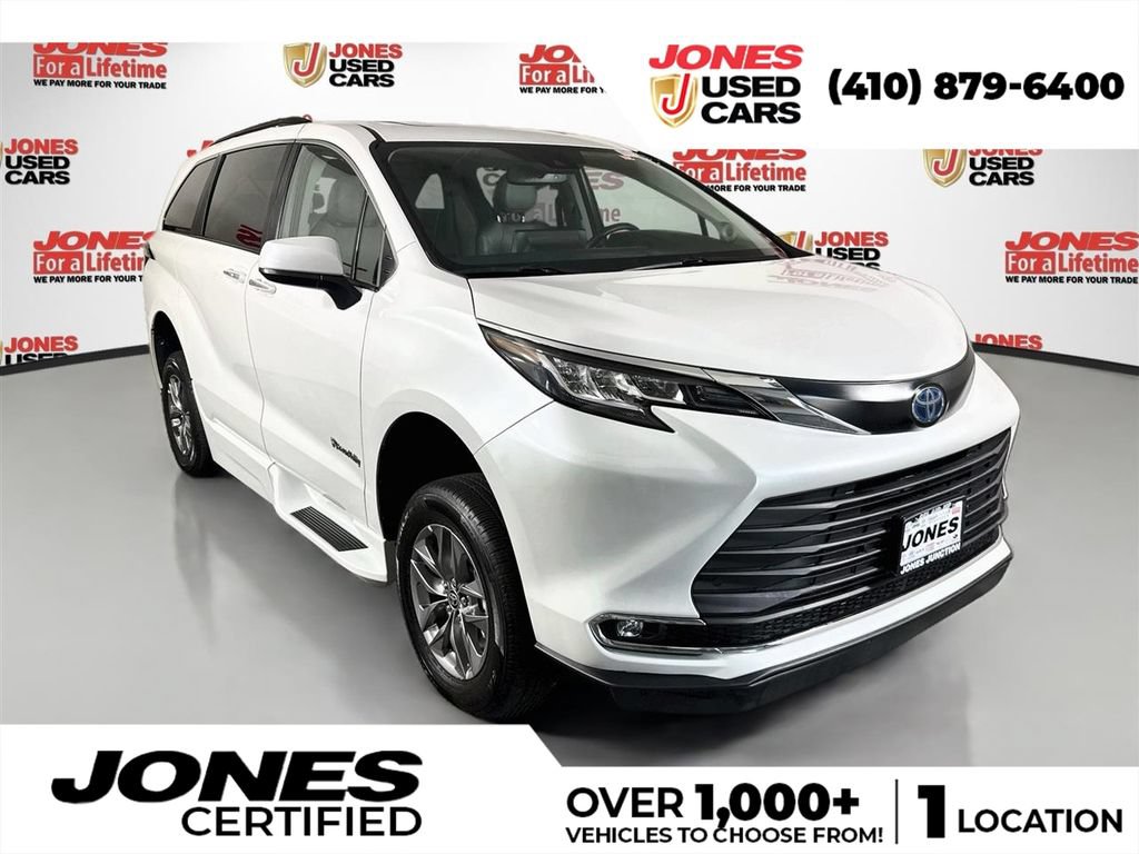 Used 2023 Toyota Sienna XLE w/ XLE Plus Package