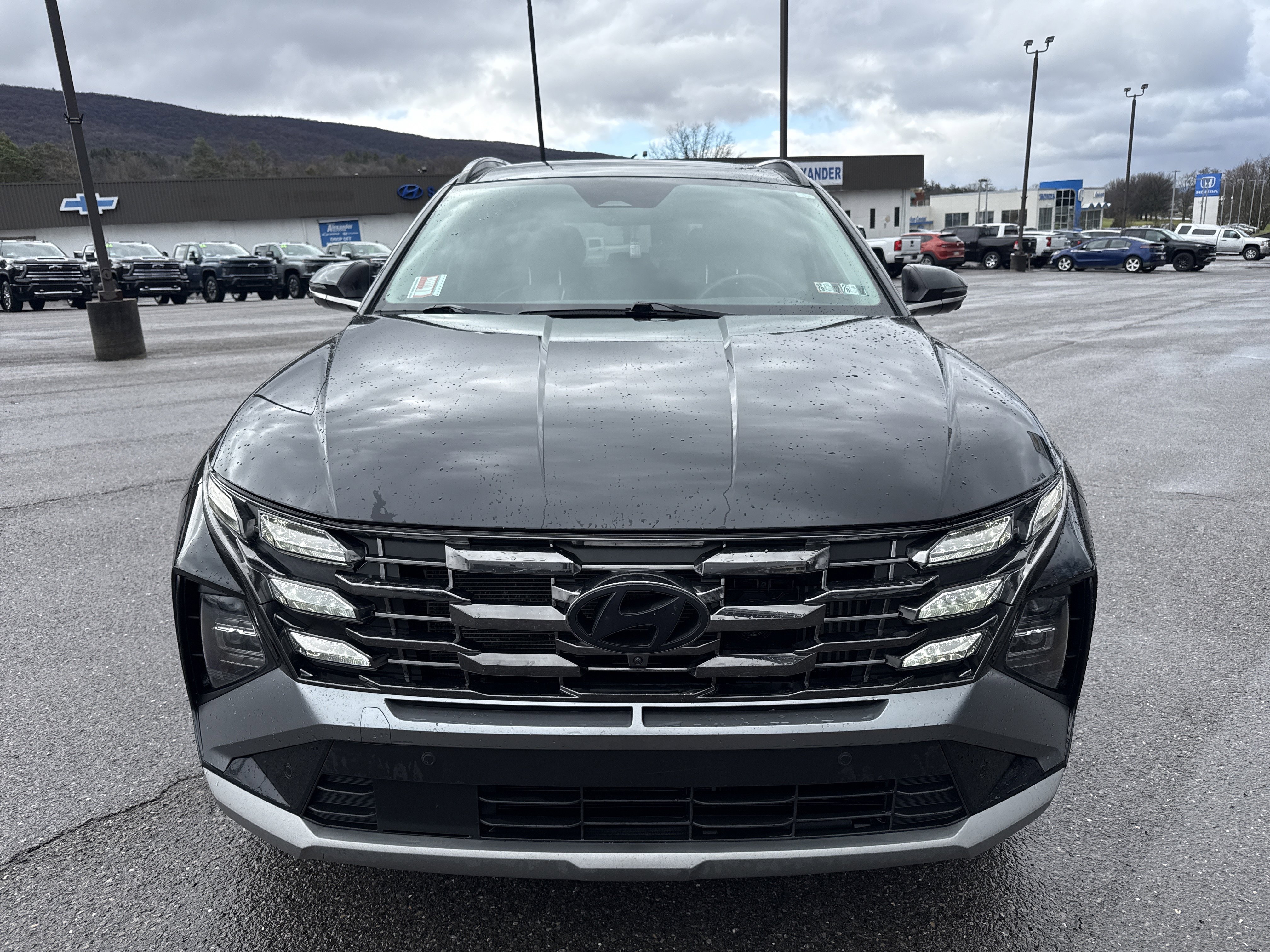 Used 2025 Hyundai Tucson Limited AWD/4WD image 9