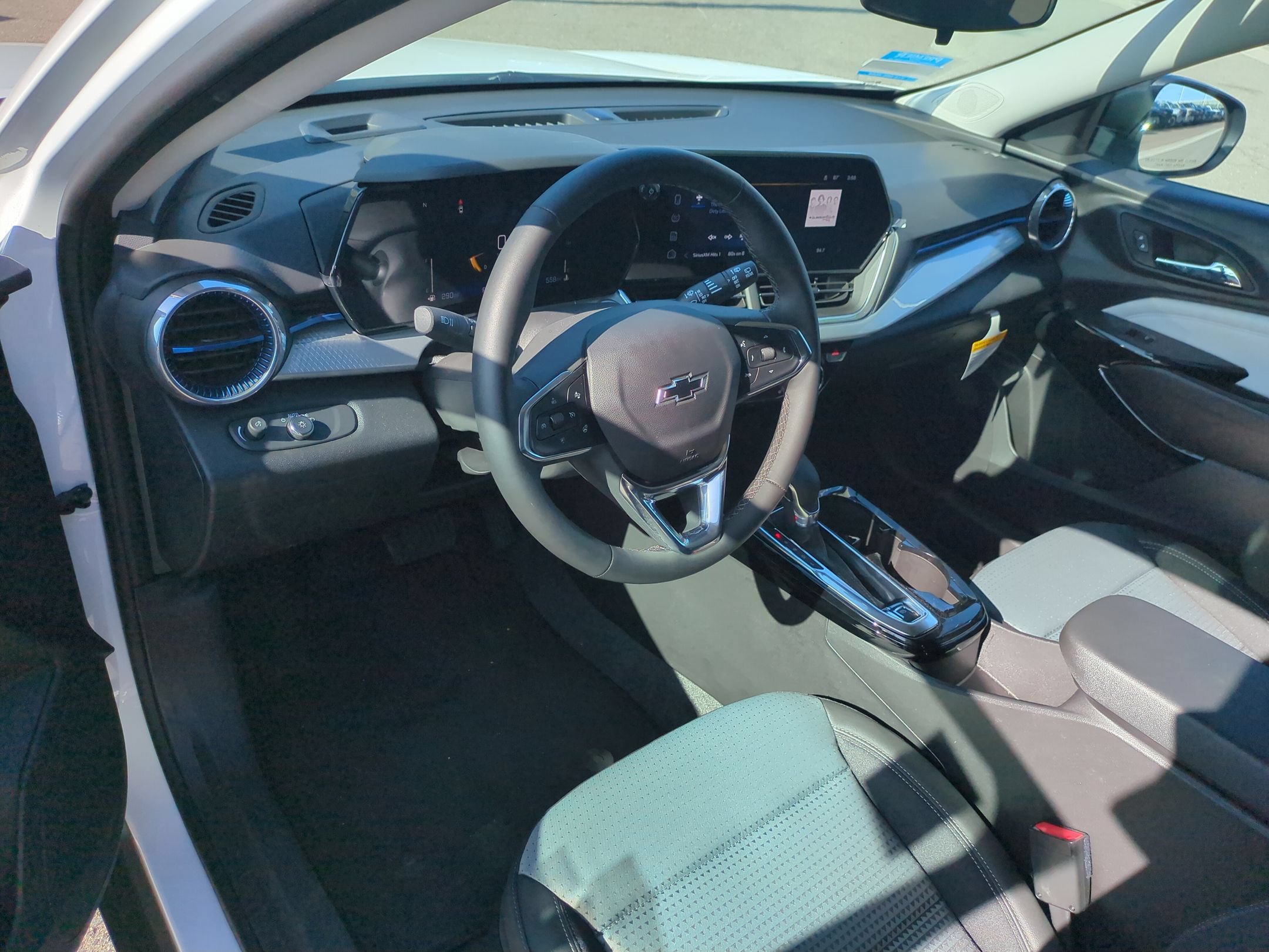 Used 2026 Chevrolet Trax LT w/ Driver Confidence Package FWD image 10