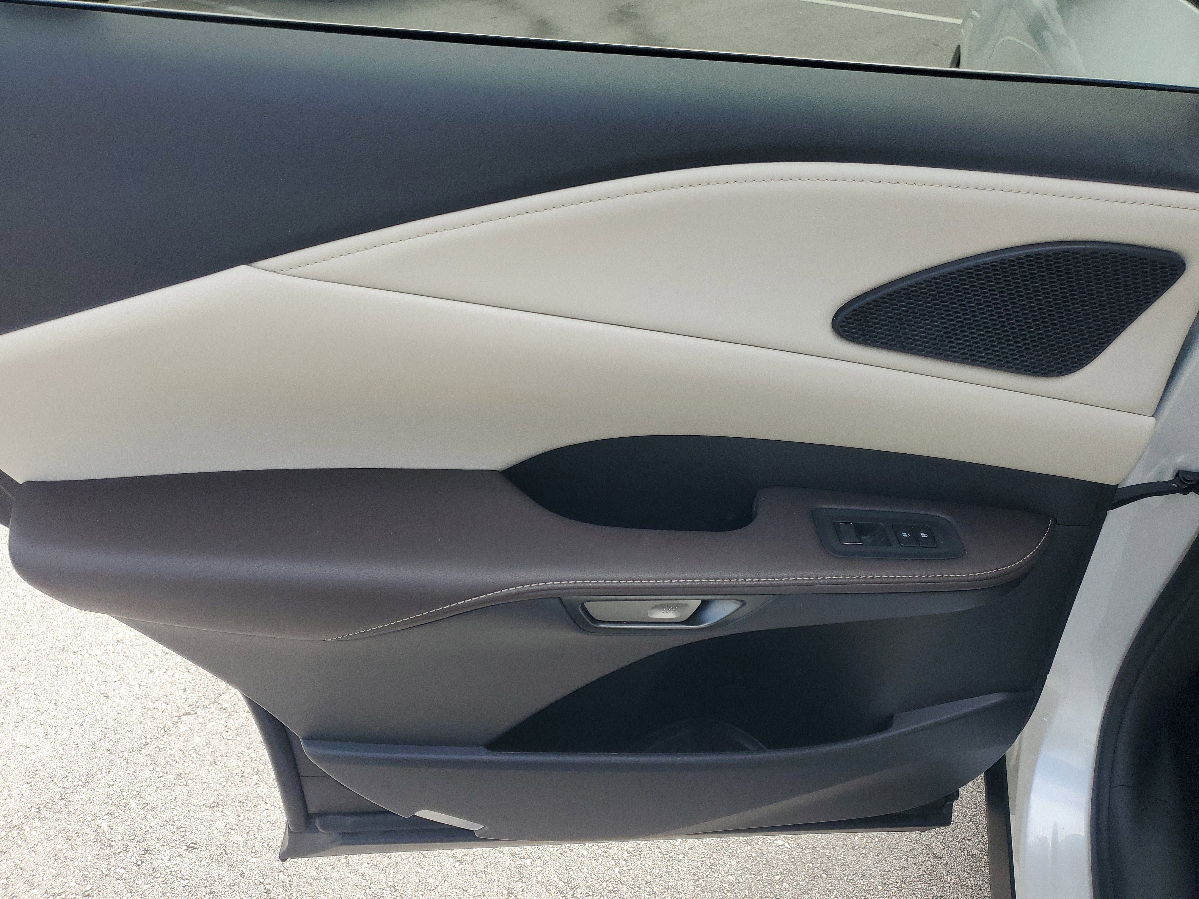 Used 2024 Lexus RX 350 FWD w/ Technology Package image 19