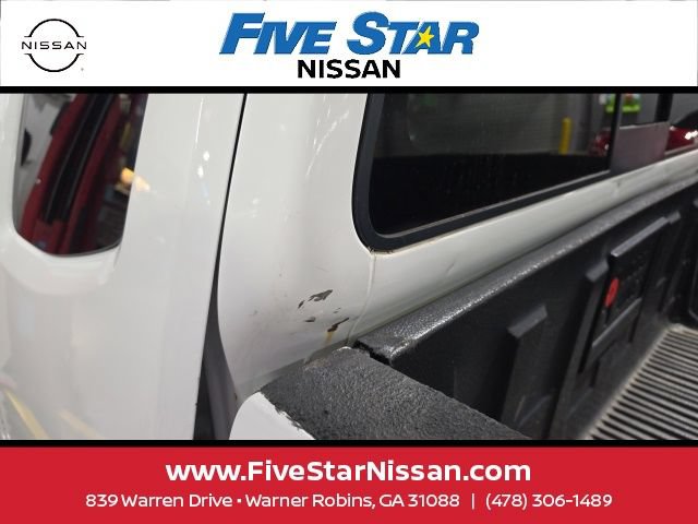 Used 2010 Nissan Frontier SE w/ Power Pkg RWD image 11