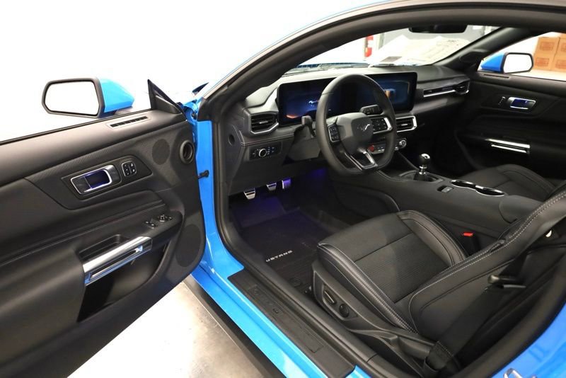 Used 2026 Ford Mustang GT Premium image 9