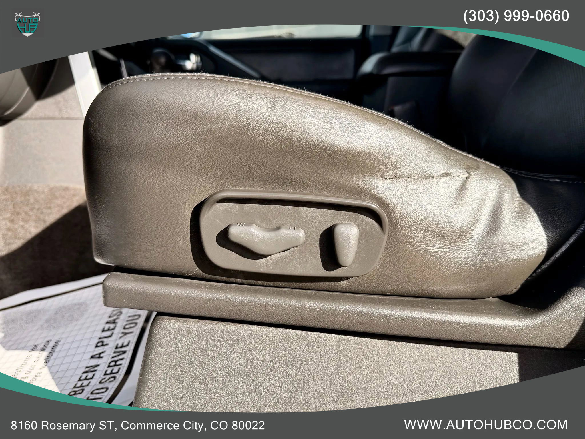 Used 2011 Nissan Pathfinder Silver image 29