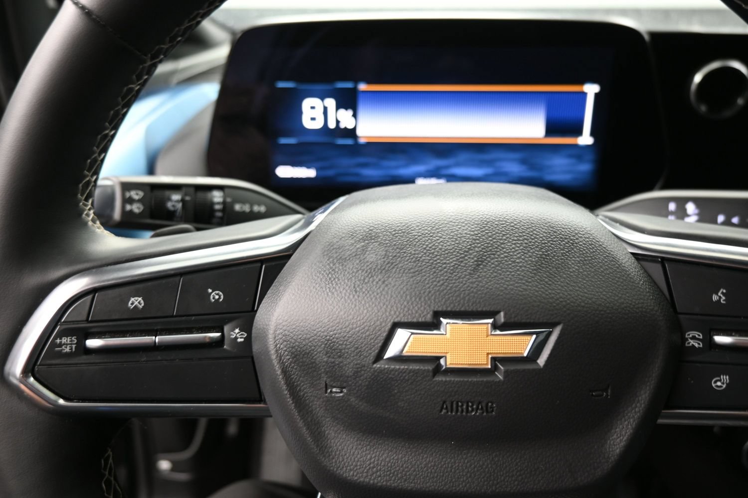 Used 2024 Chevrolet Equinox EV LT FWD image 16