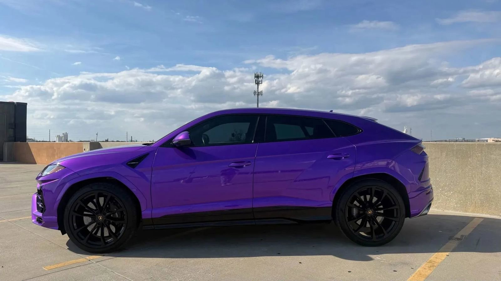 Used 2021 Lamborghini Urus image 4