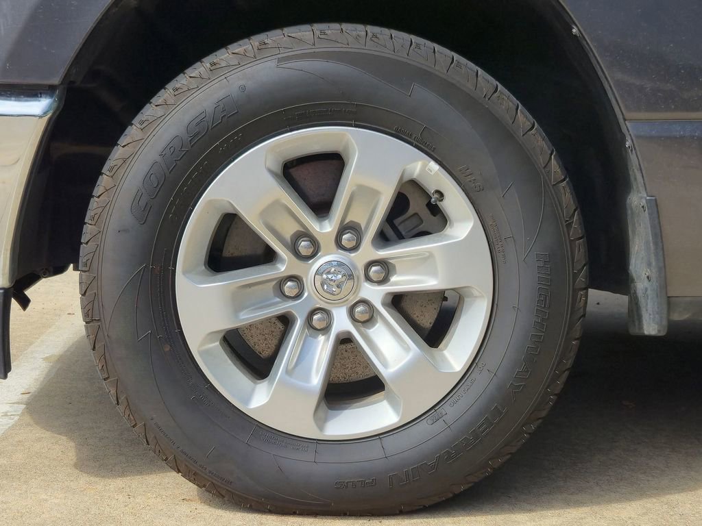 Used 2024 RAM 1500 Laramie AWD/4WD image 15