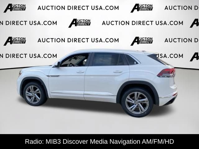 Used 2024 Volkswagen Atlas Cross Sport SEL R-Line AWD/4WD image 3