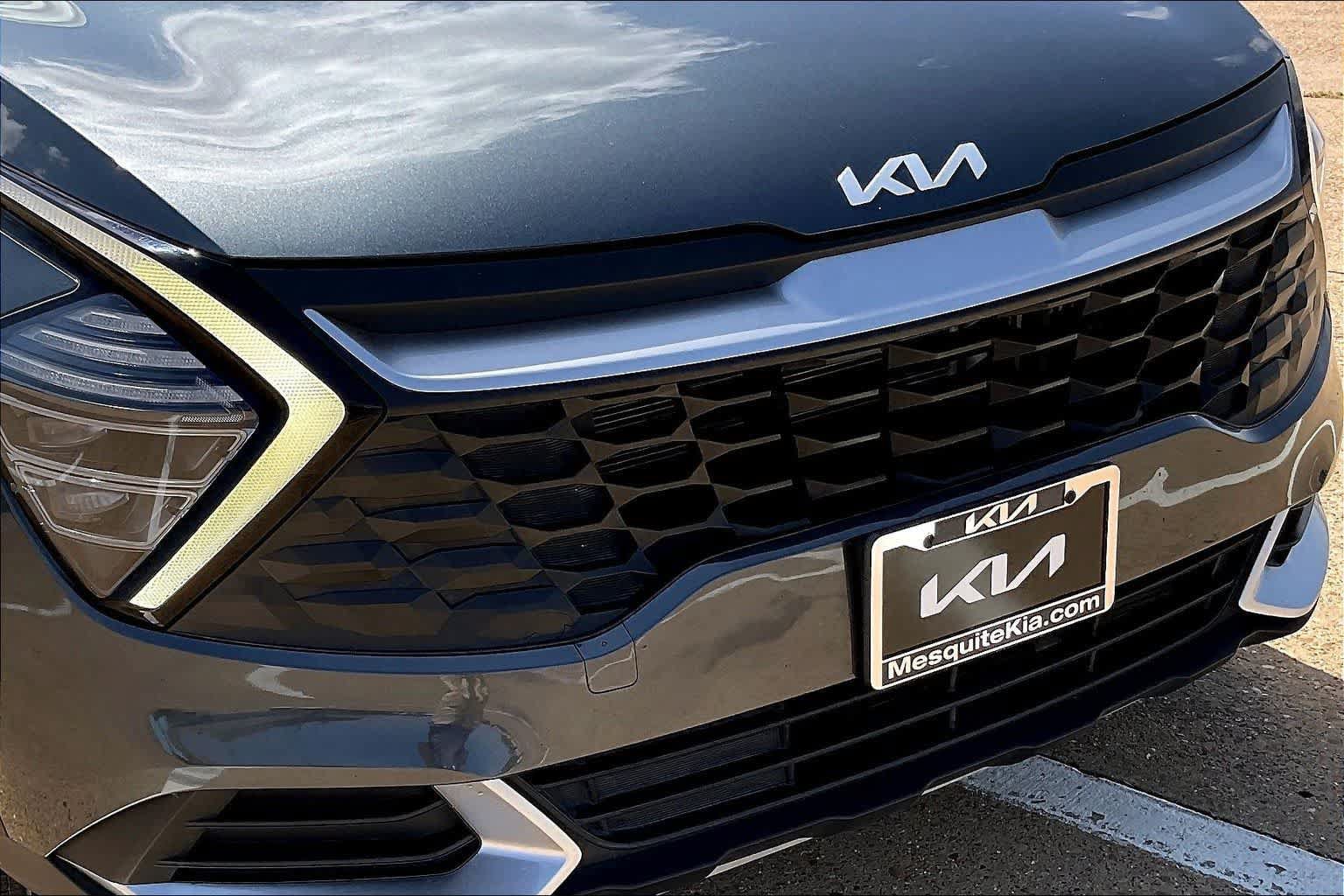 Certified 2025 Kia Sportage LX FWD image 31