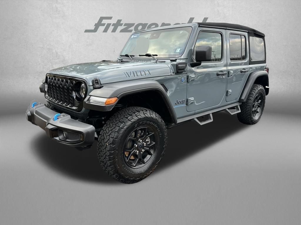 Used 2024 Jeep Wrangler Unlimited AWD/4WD image 3