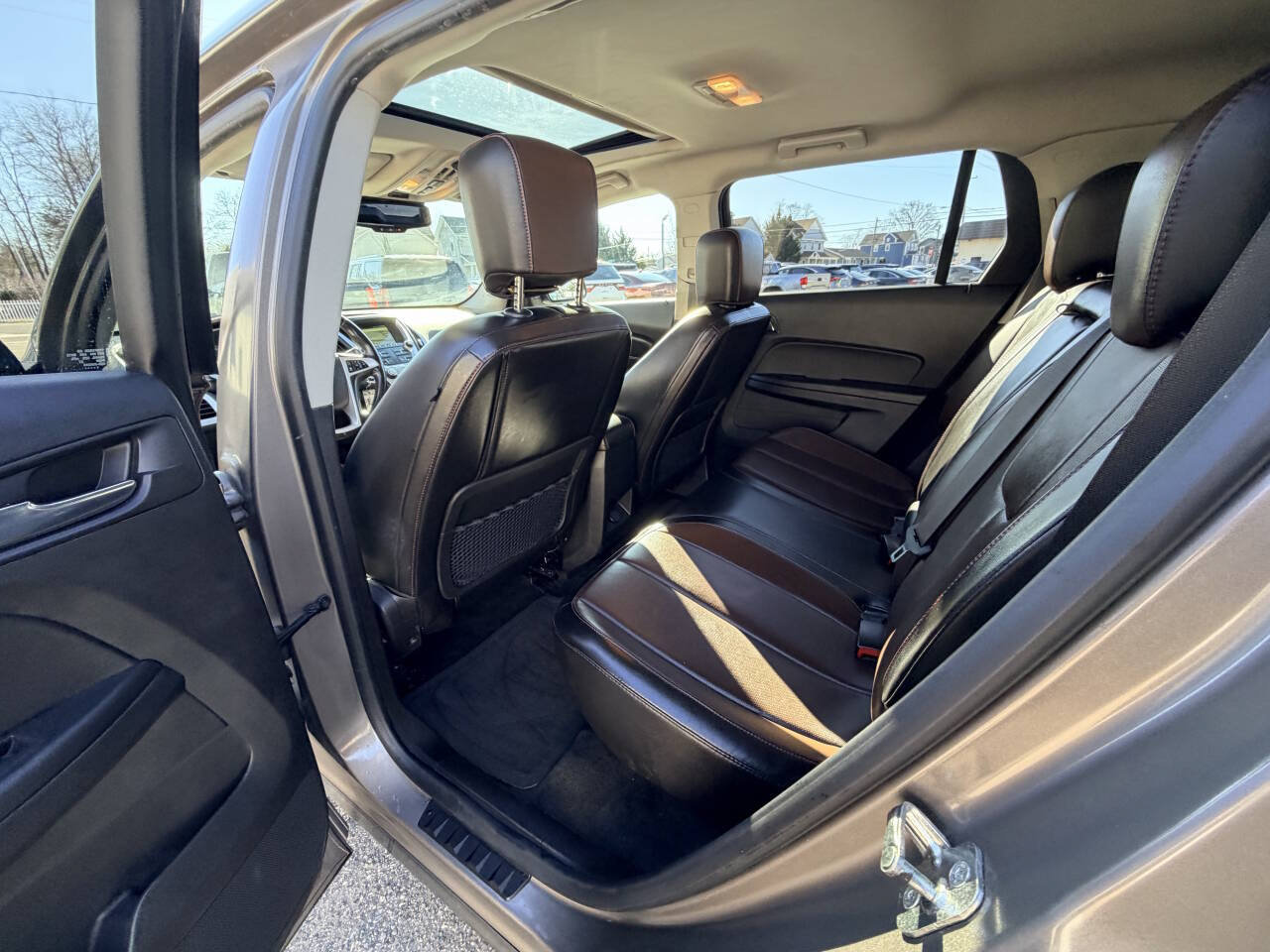 Used 2012 GMC Terrain SLT w/ Chrome and Technology Package AWD/4WD image 44
