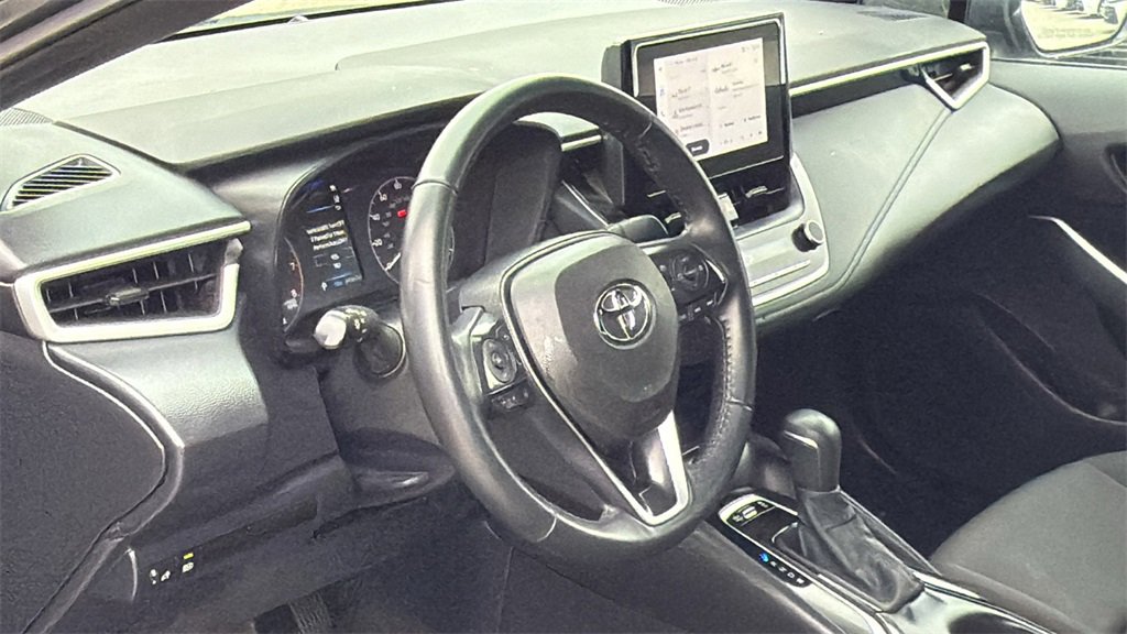 Used 2025 Toyota Corolla SE image 12
