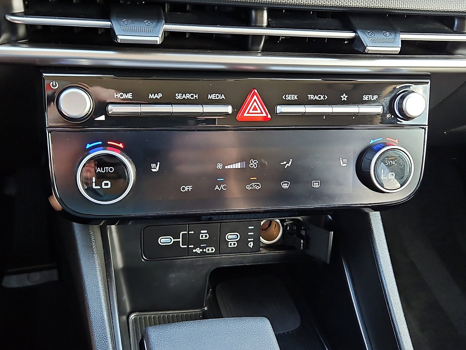 Used 2025 Hyundai Tucson SEL FWD image 14