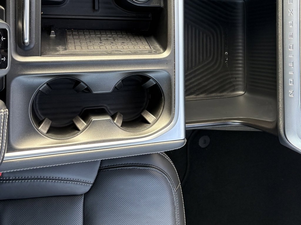 Certified 2025 Ford Expedition Max Platinum image 29