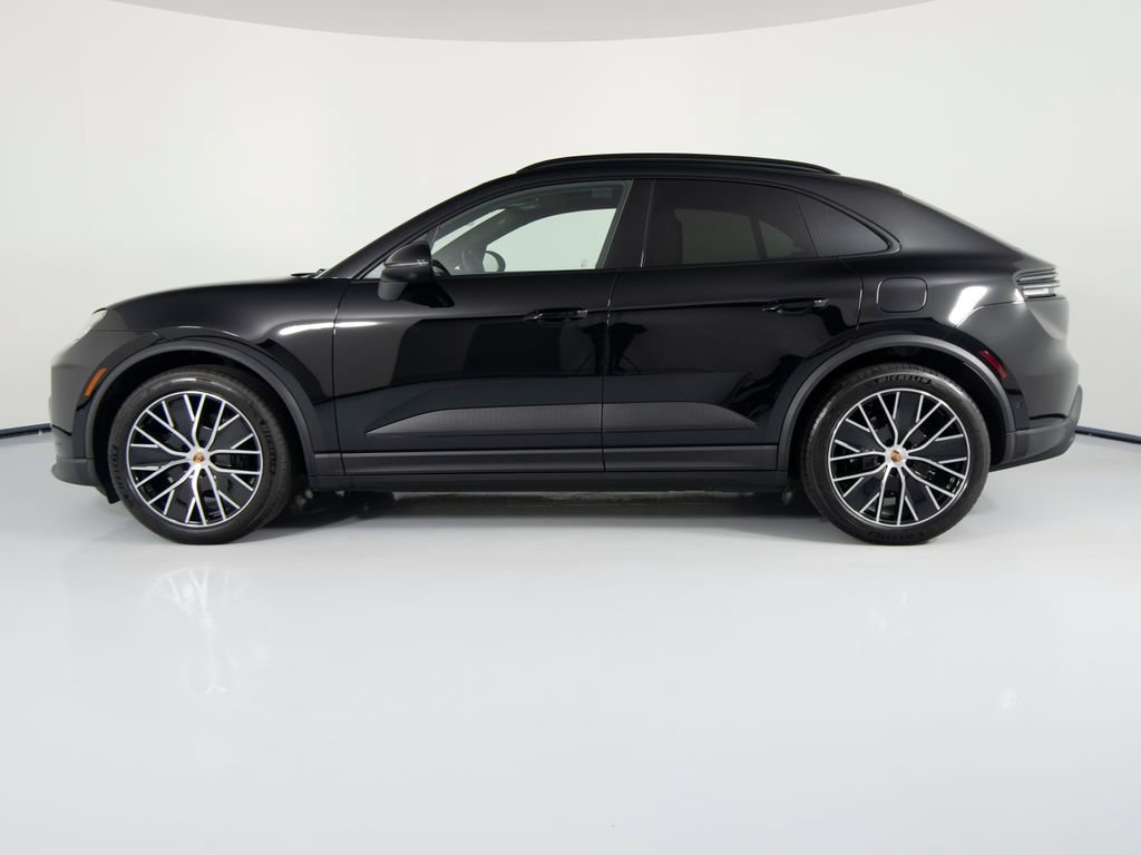 New 2026 Porsche Macan 4 Electric AWD/4WD image 7