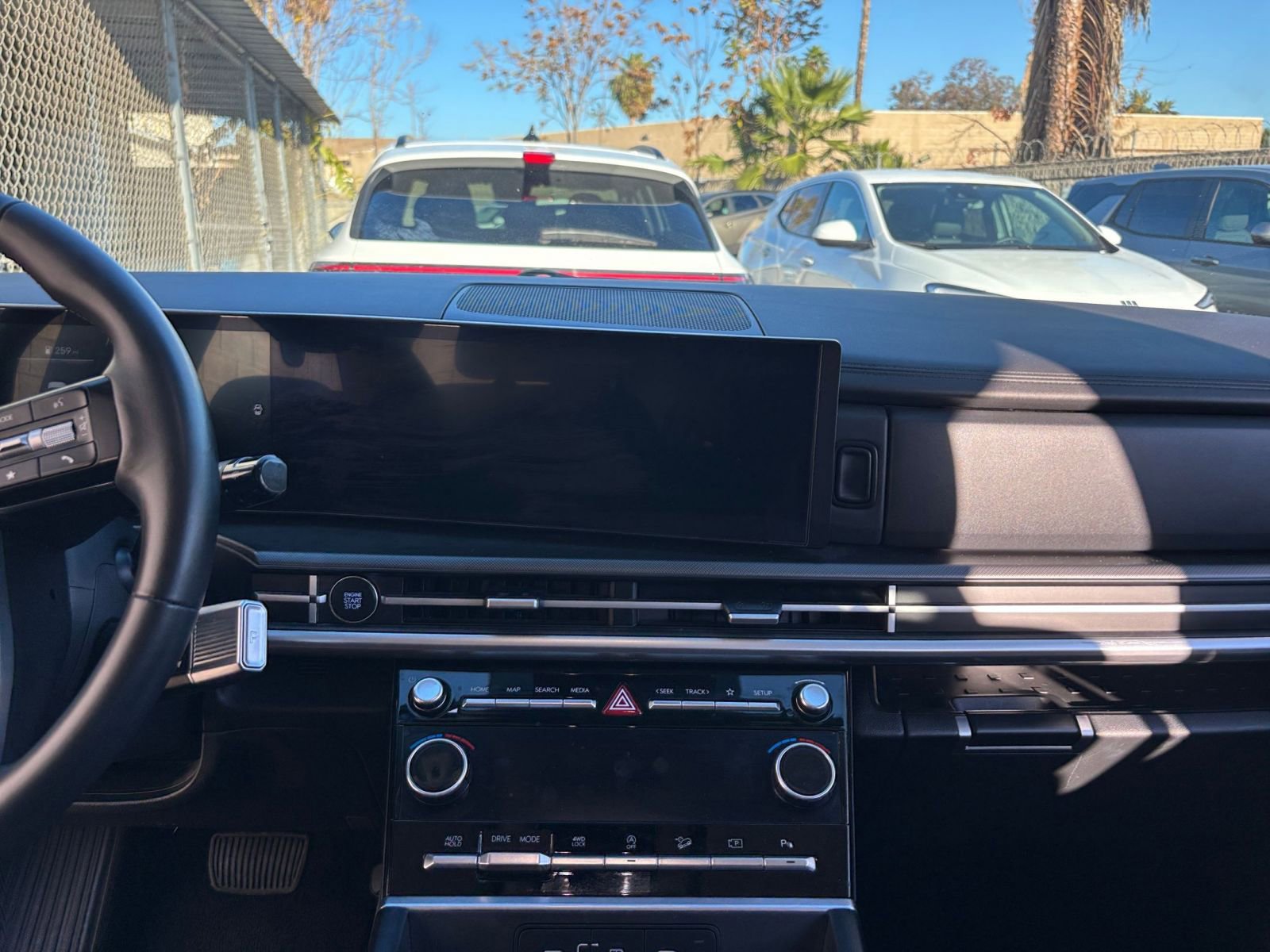 Used 2025 Hyundai Santa Fe SEL image 18