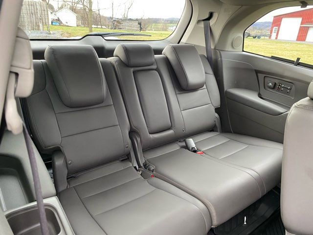 Used 2014 Honda Odyssey Touring Elite image 29