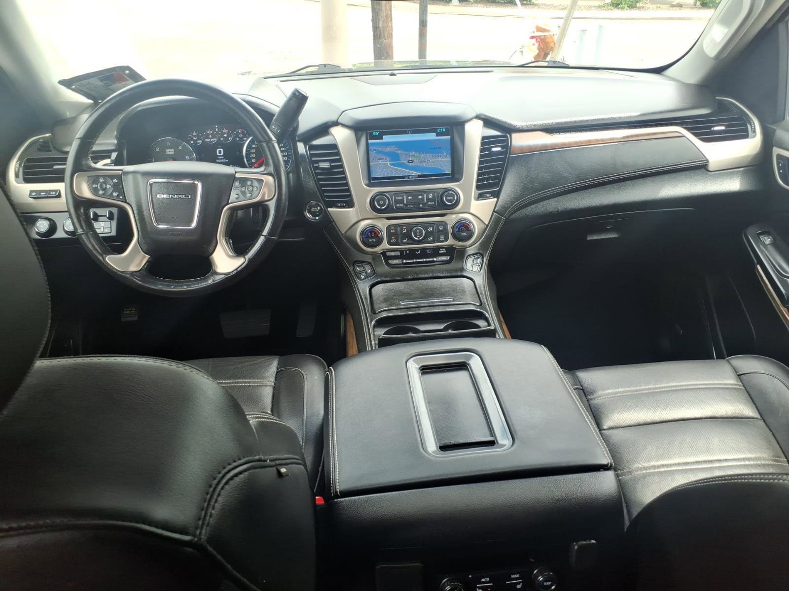 Used 2019 GMC Yukon Denali w/ Denali Ultimate Package AWD/4WD image 21