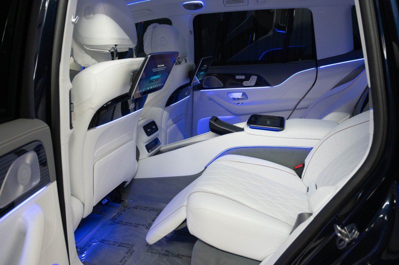 New 2026 Mercedes-Benz Maybach GLS 600 4MATIC image 20